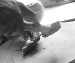 Tekku Wood Stool